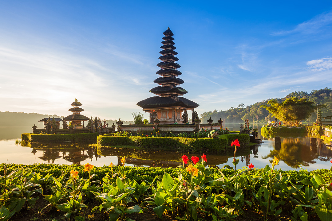 temple-on-the-lake-bali-indonesia-1080