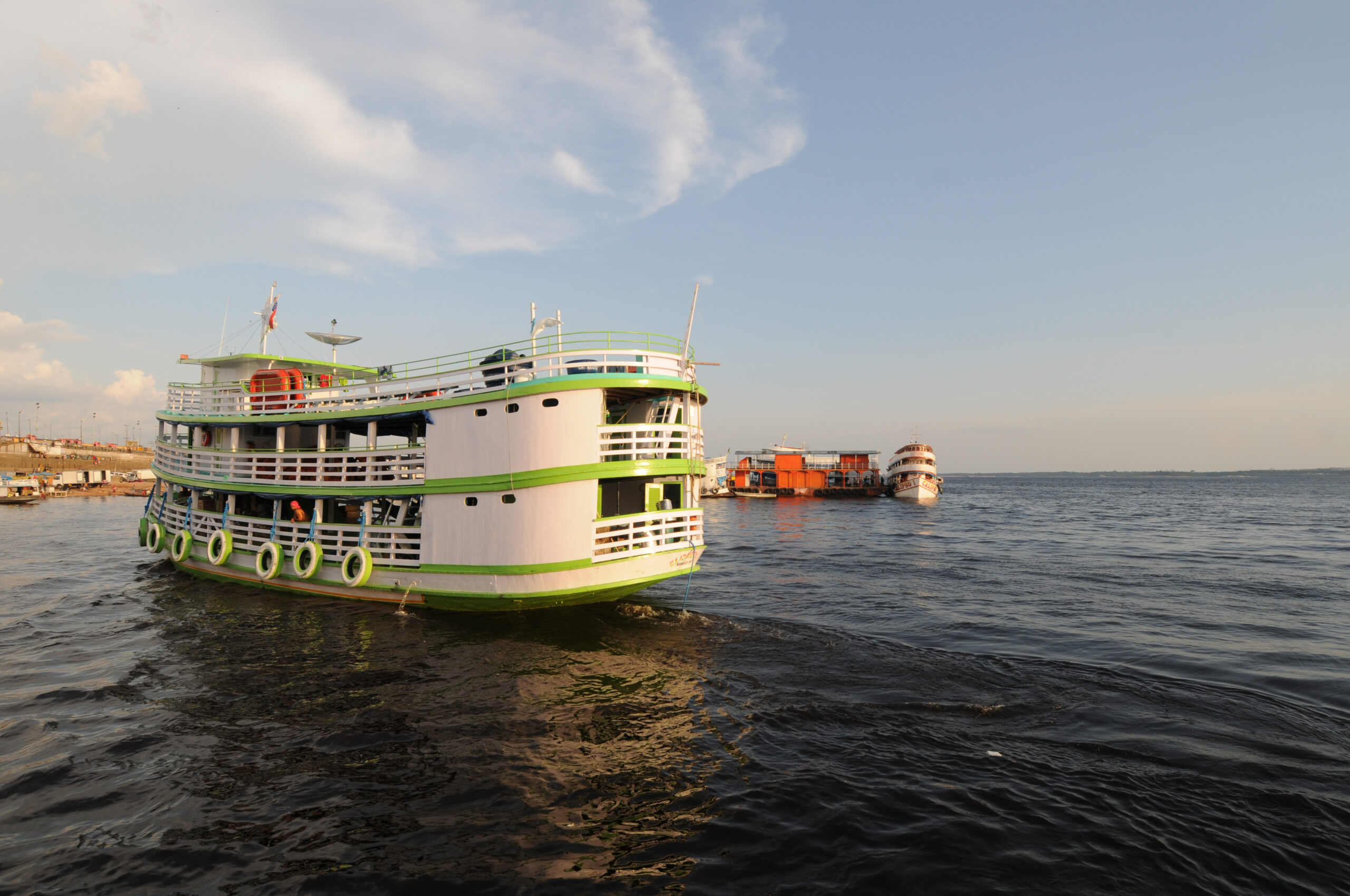 Terminal Hidroviário do São Raimundo em Manaus, Amazonas, Amazônia, Brasil