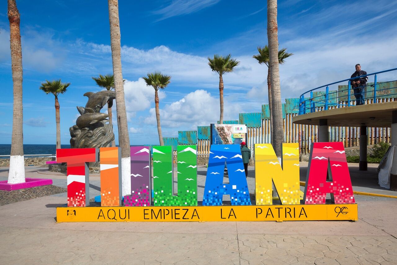 Tijuana-Mexico-seaside-people