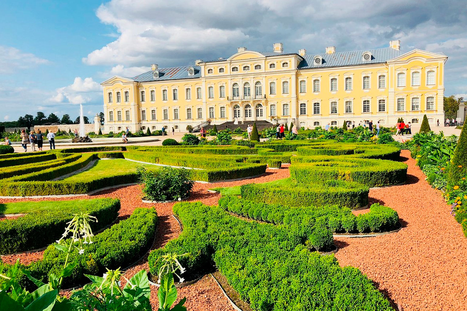 boreal-rundale-palace
