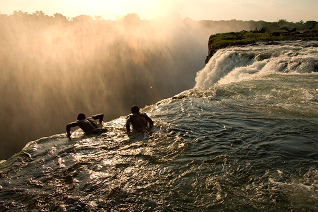 africa-zimbabwe-victoria-cataratas3