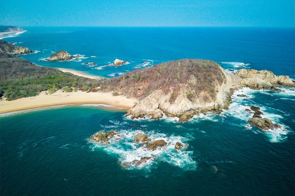 67fe976d35f36-galeria-huatulco-01_gmxdot_jpg