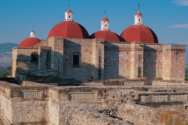 Grupo_de_la_Iglesia,_Mitla