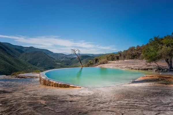 Hierve-El-Agua-un-escenario-espectacular-en-Oaxaca3