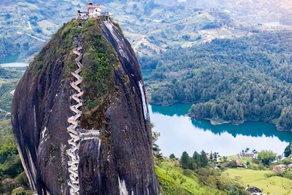 colombia-medellin-guatape1