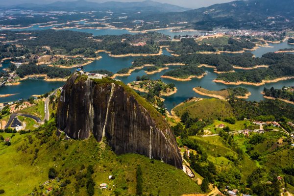 colombia-medellin-guatape2
